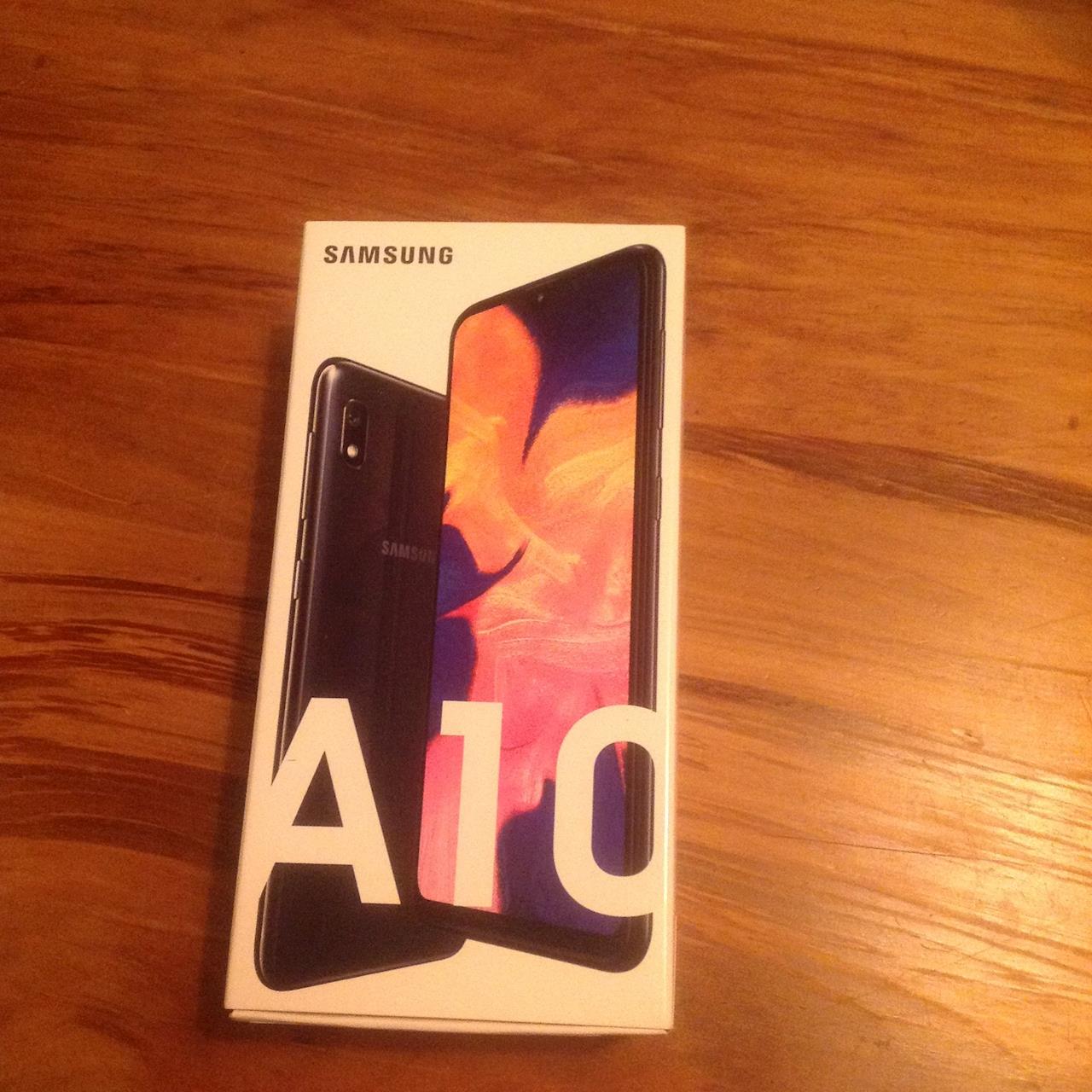 Cell phone auction. Shaving for a Chair Givealittle