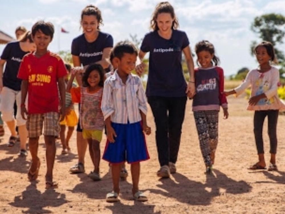 Vietnam community service tour - Givealittle