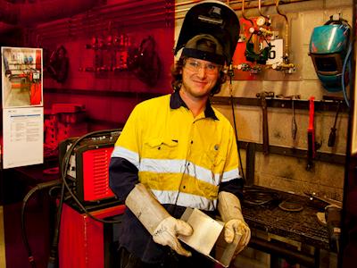 Help Andrew represent NZ in Abu Dhabi