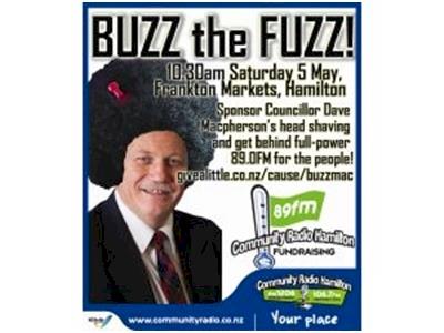 Buzz Mac! Councillor Dave Macpherson shaves it all off!