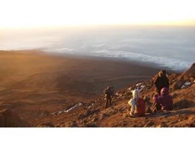 Kilimanjaro Calendar to help Kibera Clinic