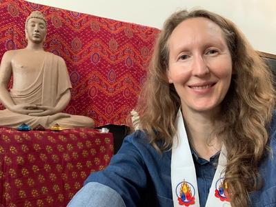 Sponsor 24 hours of Buddhist ritual to help build a Buddhist centre