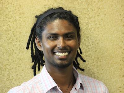 Sheniel shaves his mango!