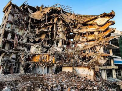 HELPING VICTIMS OF EARTHQUAKE IN TÜRKIYE