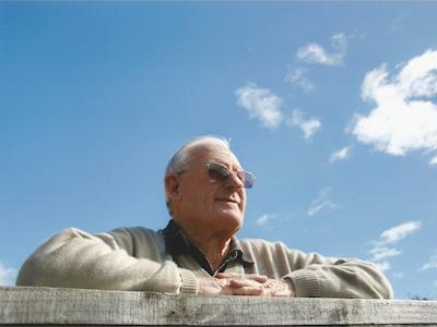 Memorial Seat for John Porter