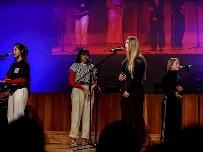  Four Young New Zealanders Set to Take On the World