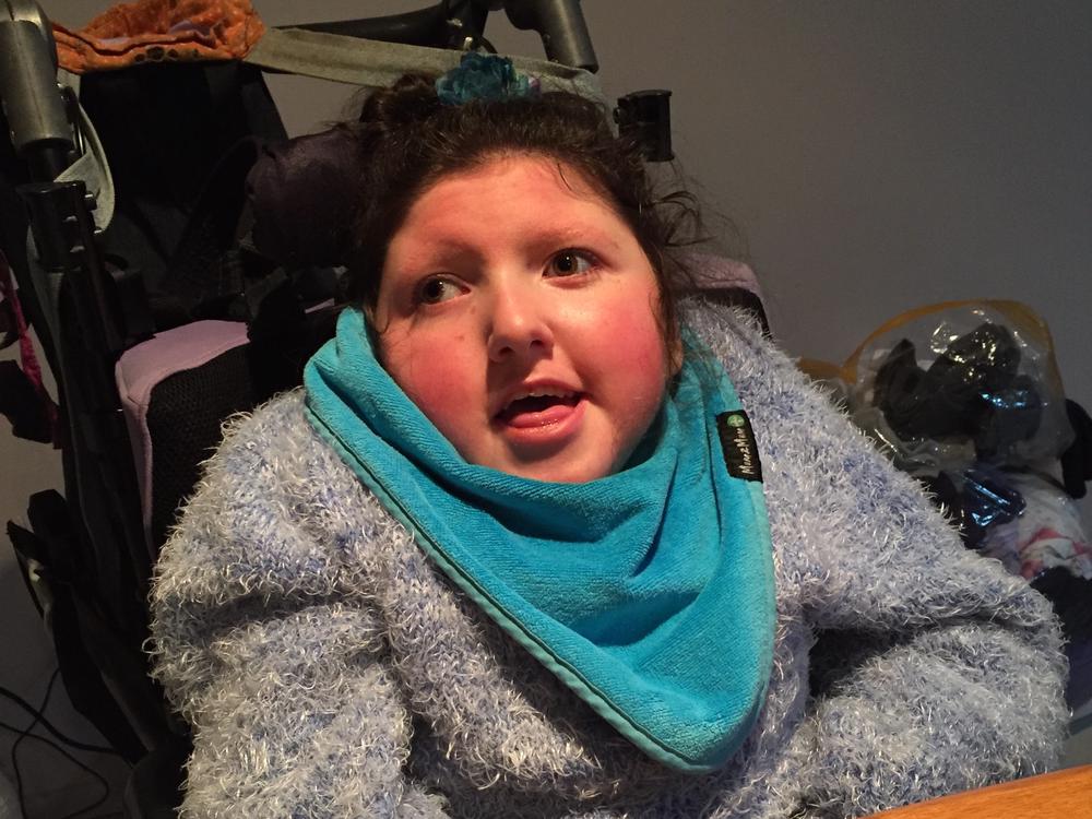 help-sarah-to-get-out-and-about-with-her-family-with-a-wheelchair