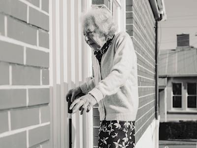 Please help 93yo Ramona to find homes for 9 stray cats she is looking after.