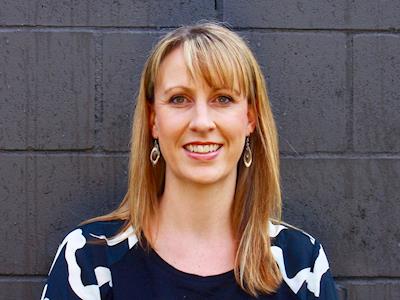 Get Janelle to the Globe!