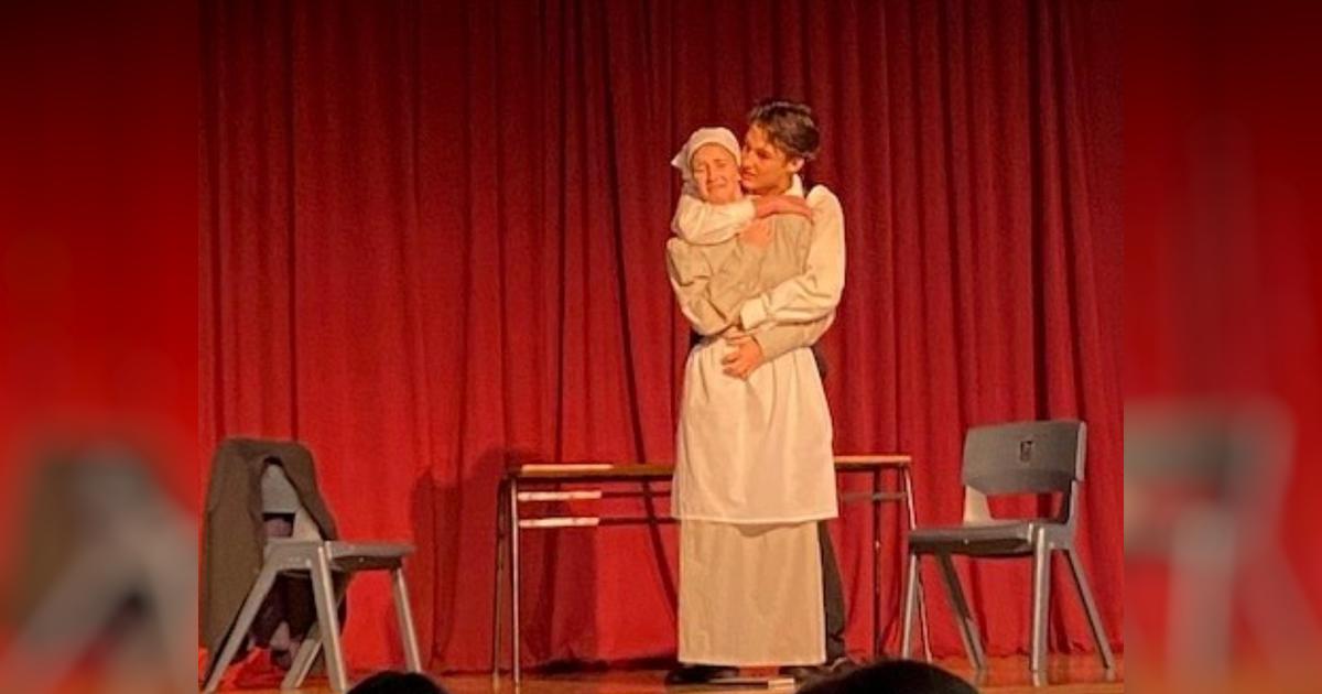 Help Jess and Hamilton get to Wellington to perform Shakespeare ...