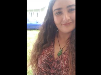 Whaea Lisa skydiving for Kiwican!