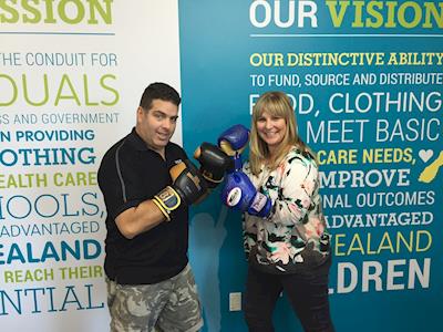 Support Cameron Slater - The Blogger vs the Slogger