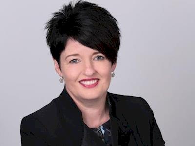 Tracey Laker - Laker House of Travel. Drop Your Boss Southland 2015