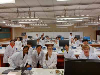 Supporting the NZ Biology Olympiad team to international success in UAE