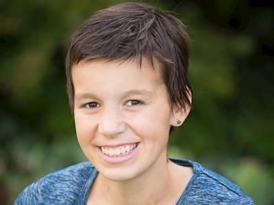 Running in memory of wonderful Molly Ross & raising funds for youth with cancer