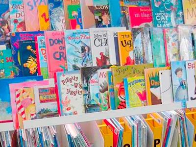 Holy Family School Wanaka Library Makeover - Looney Library Laps