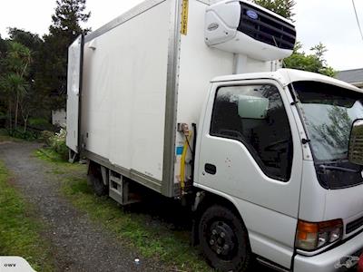 Share The Love Food Truck