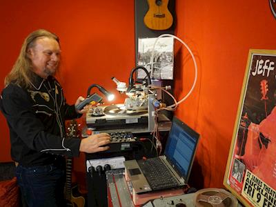 Fundraising for MusicHelps AwhinaPuoro (supported by Journey To My Vinyl Destination - Jesse Wilde)