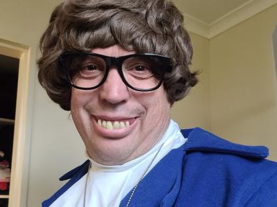 'Austin Powers' to ride Seals to Eels