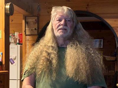 Who are Sid’s mates?  Save or shave?  #mullet