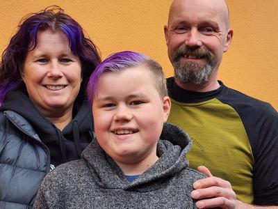 Team DC - Push Mum out of a Plane!